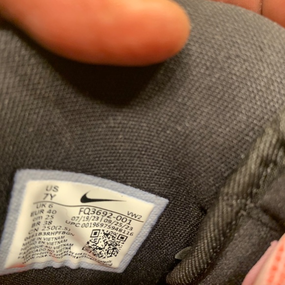 New! Women’s 8.5/ Girls 7y Nike Air Force 1 “Floral” - Picture 6 of 6